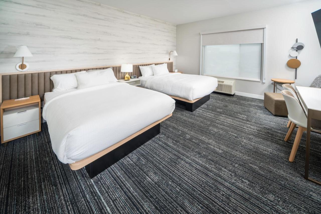 Towneplace Suites By Marriott Louisville Downtown Exterior photo